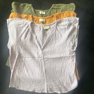 3 Universal Thread blouses